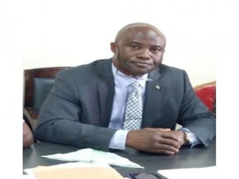 Dr Dennis Sandy