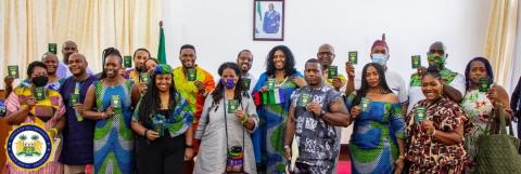 New Sierra Leoneans brandishing their new passports