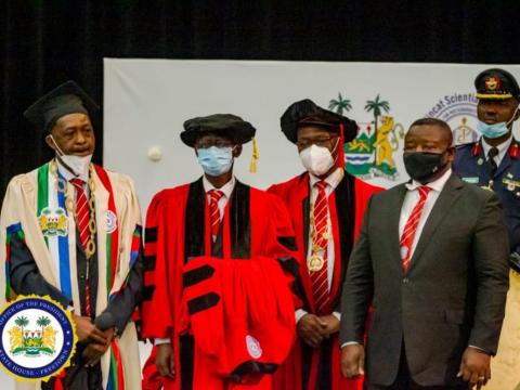 President Bio and leaders of the college of physicians