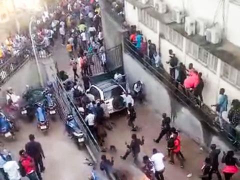 Protetsing IPAM students